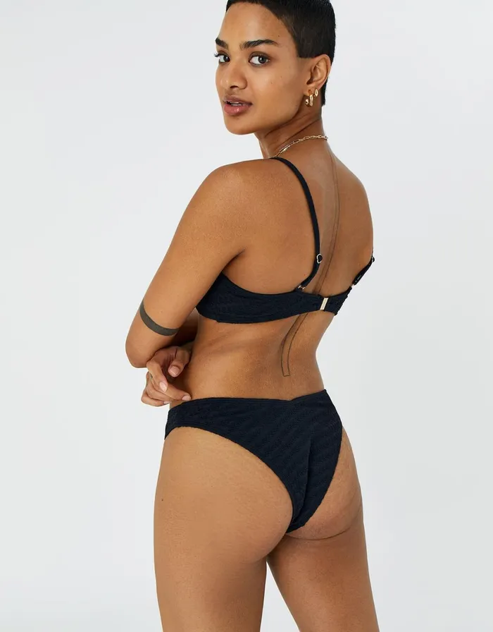 Accessorize Texture V Bikini Brief Black Black Women Bikinis