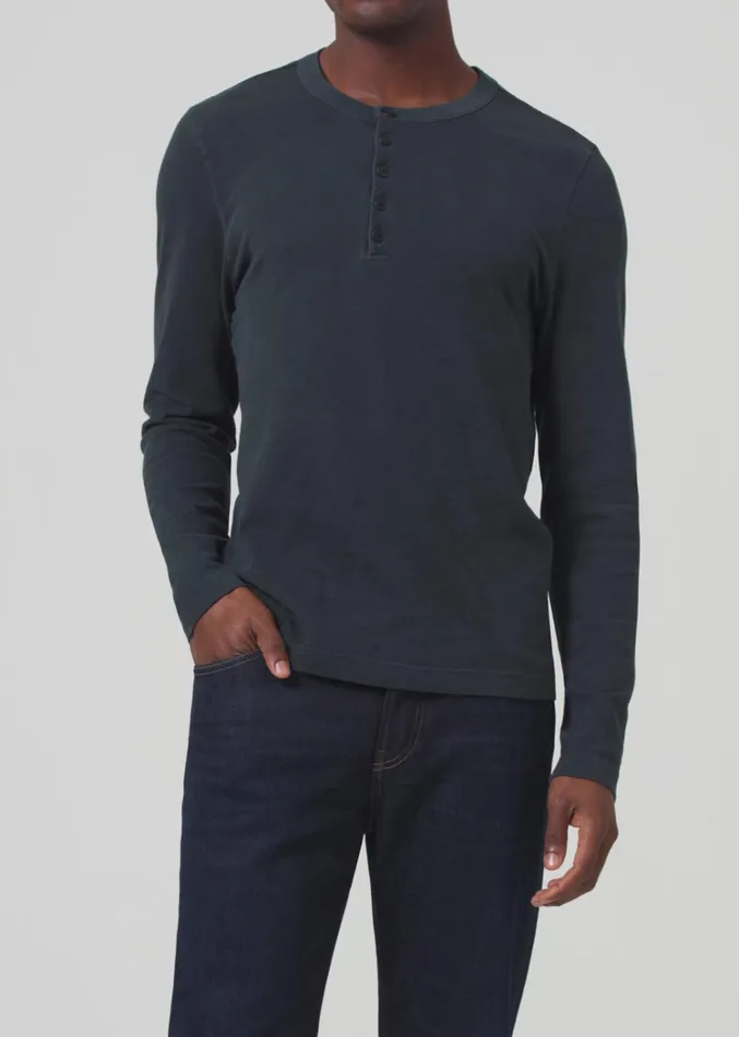 Citizens Of Humanity Classic Henley In Charred Cedar Men Shirts
