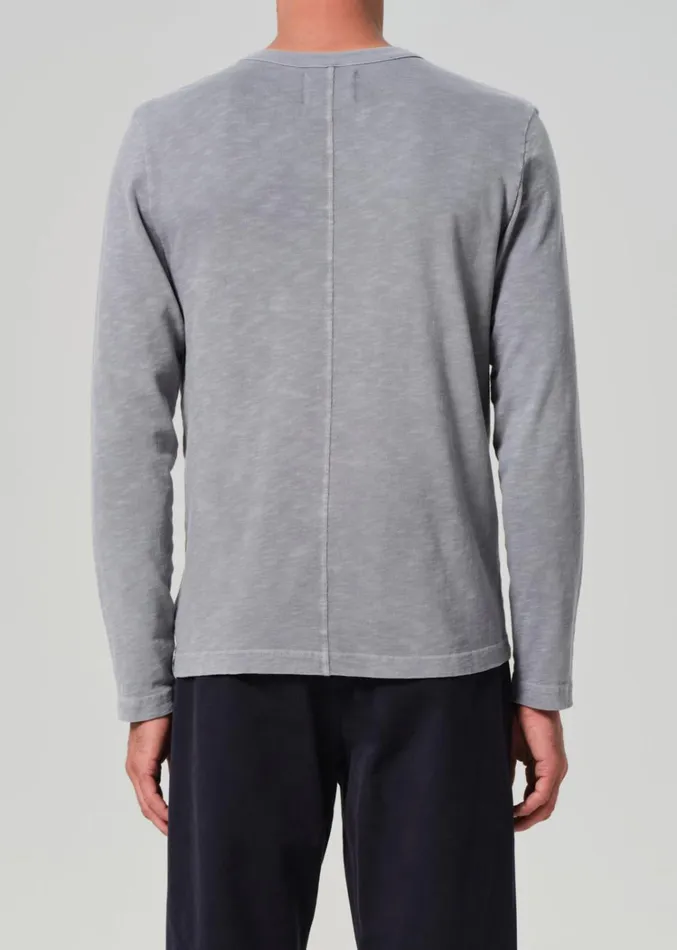 Citizens Of Humanity Classic Henley In Moonstone Men Shirts