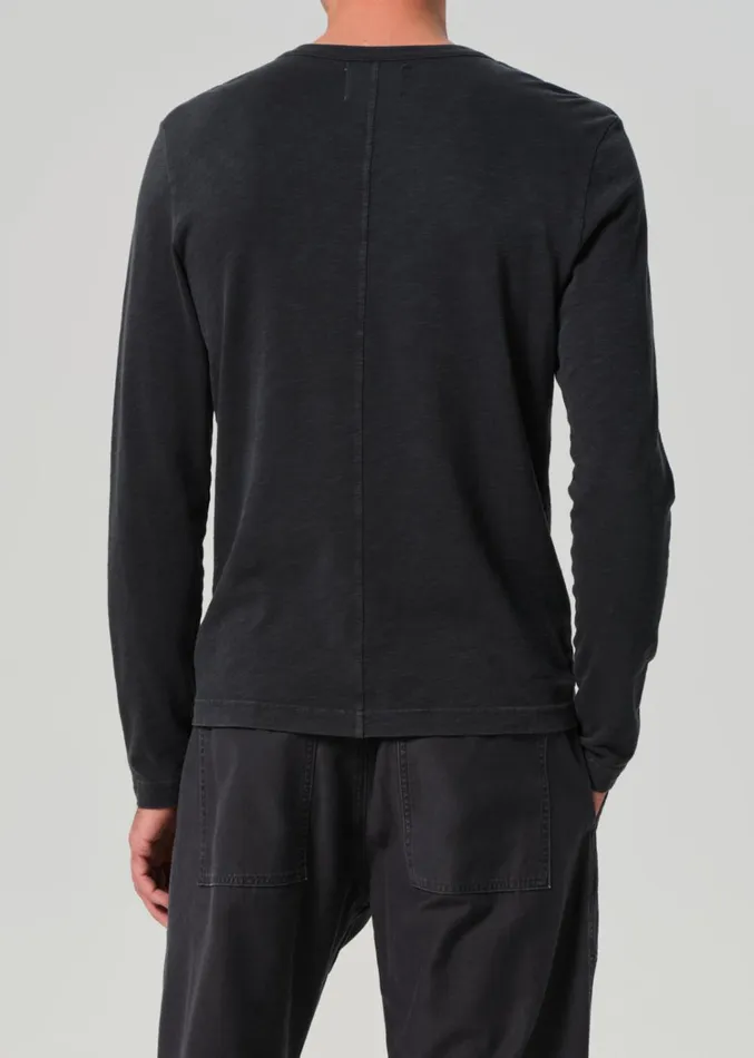 Citizens Of Humanity Classic Henley In Washed Black Men Shirts