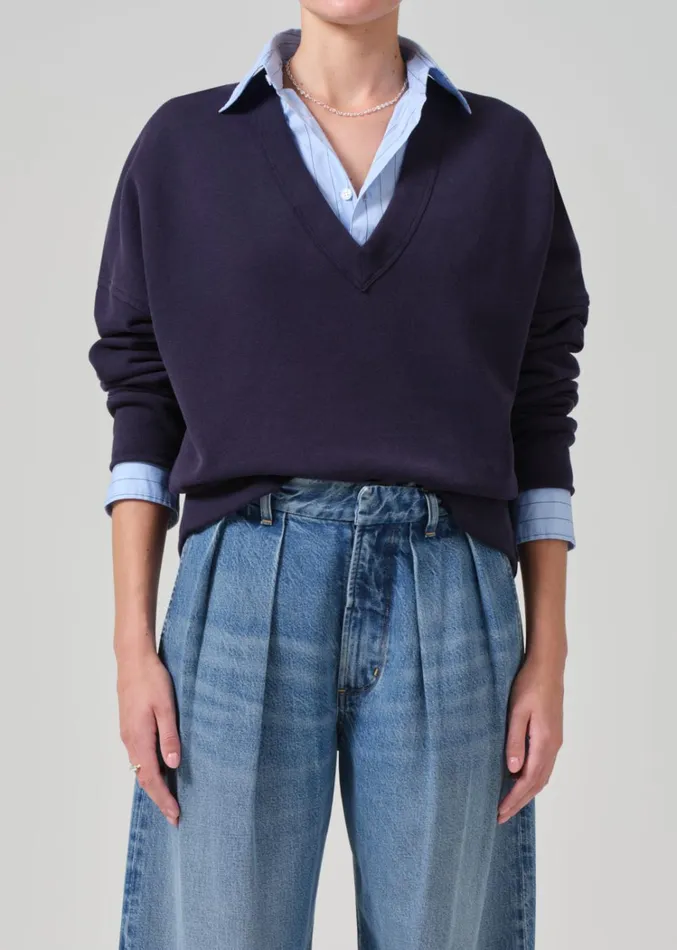 Citizens Of Humanity Ronan V Neck In Navy Women Tops
