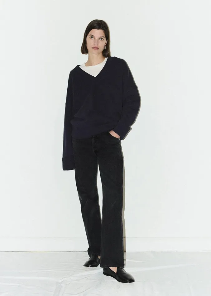Citizens Of Humanity Ronan V Neck In Navy Women Tops