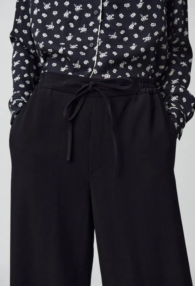 Claudie Pierlot Elasticated Fluid Trousers Black Women Jeans And Trousers Claudie Pierlot Elasticated Fluid Trousers Black Women Jeans And Trousers