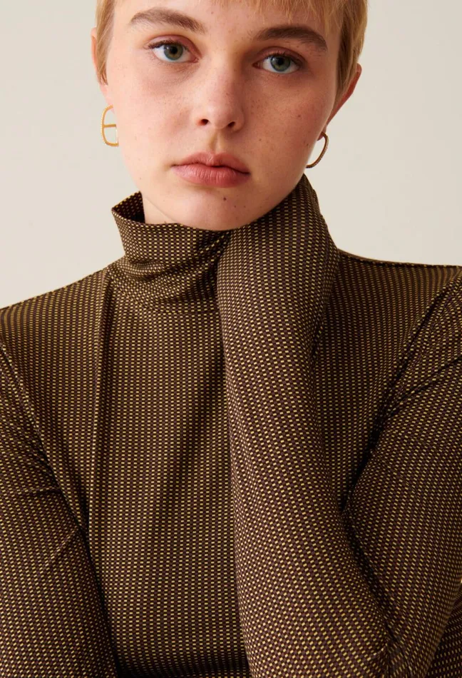 Claudie Pierlot Fitted Funnel Neck Top Yellow Women Knitwear And Cardigans Claudie Pierlot Fitted Funnel Neck Top Yellow Women Knitwear And Cardigans