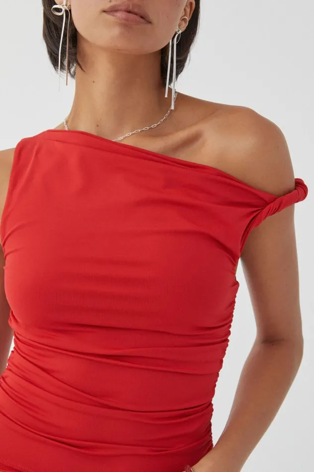 Clothing Supr Luxe Essentials Luxe Bree Ruched Twist Top Ruby Red