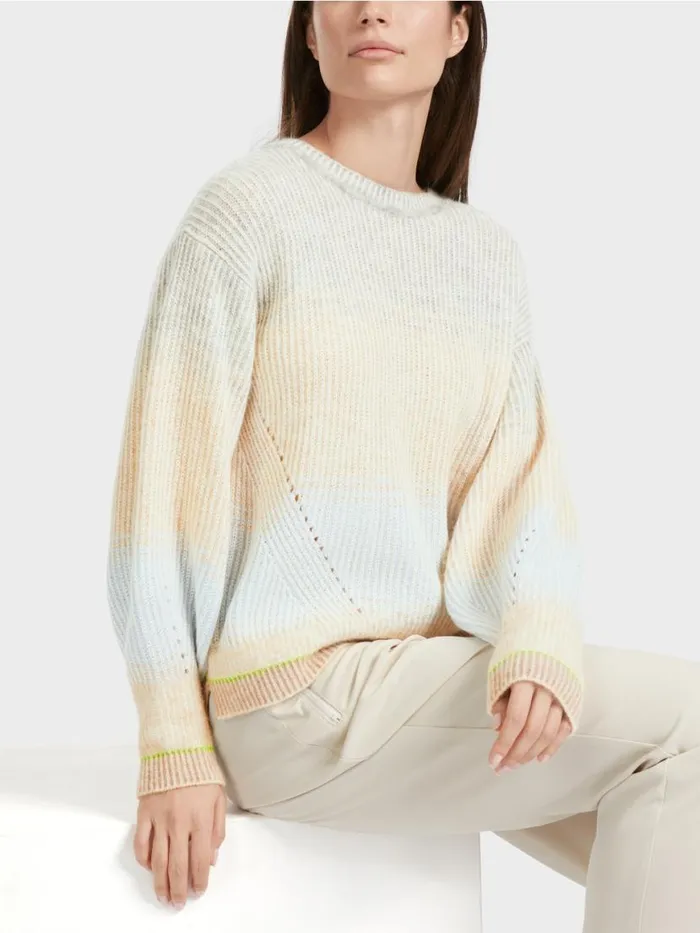 Damen Marc Cain Pullover and Sweatshirts Pullover Knitted In Germany Soft Powder Blue