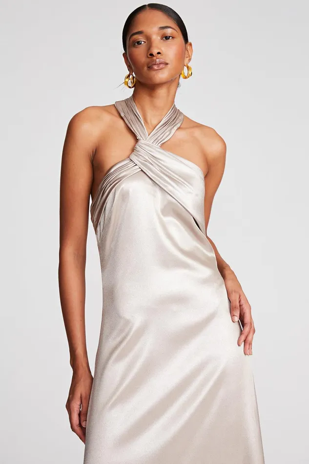 Gowns Women Halston Raelynn Gown In Metallic Crepe Champagne