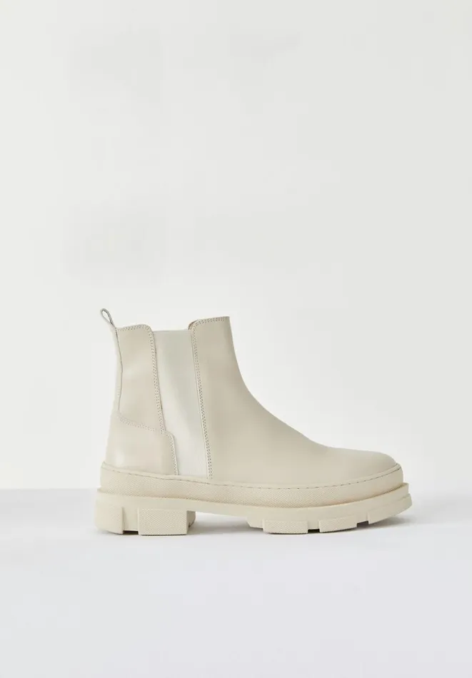 Hush Boots Women Carter Leather Boots Off White