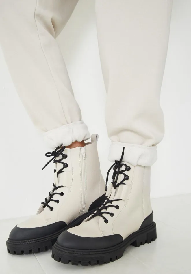 Hush Boots Women Colleen Leather Boots Off White
