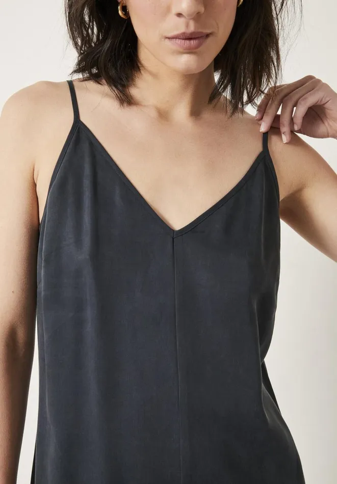 Hush Dresses Women Eloise Slip Midi Dress Washed Black Hush Dresses Women Eloise Slip Midi Dress Washed Black