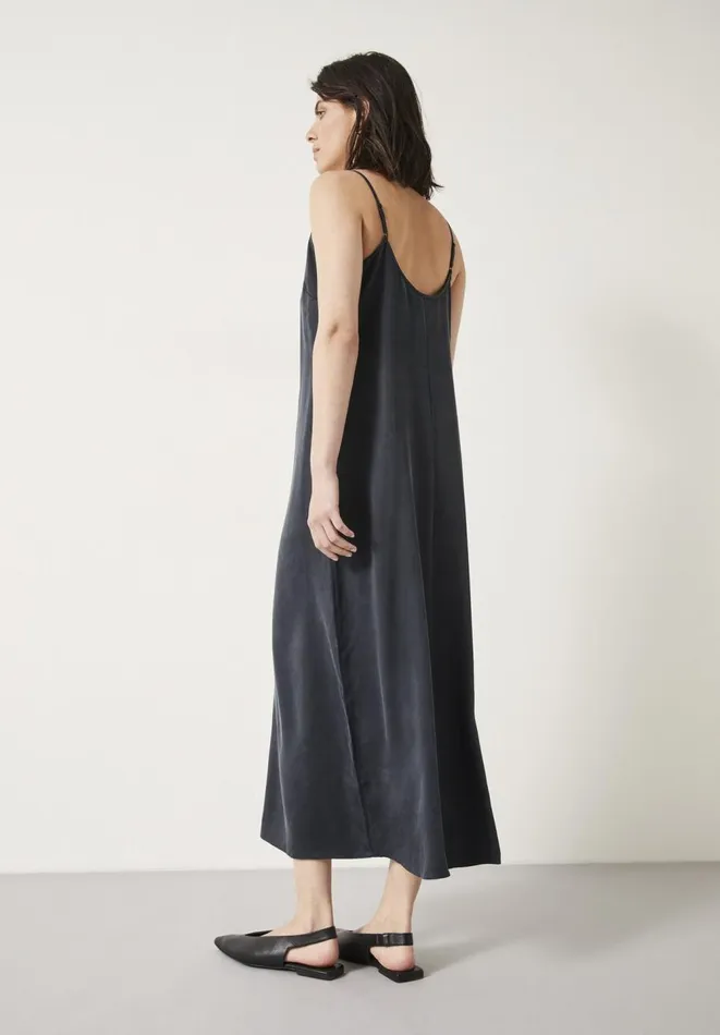 Hush Dresses Women Eloise Slip Midi Dress Washed Black Hush Dresses Women Eloise Slip Midi Dress Washed Black