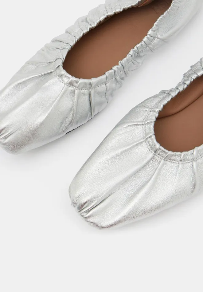 Hush Flats Women Ruby Ruched Leather Ballet Flats Silver Hush Flats Women Ruby Ruched Leather Ballet Flats Silver