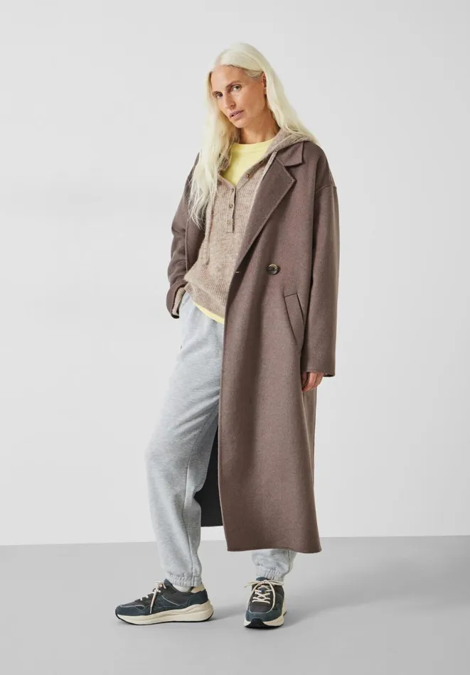 Hush Jackets and Coats Women Iris Relaxed Wool Blend Double Faced Coat Coffee