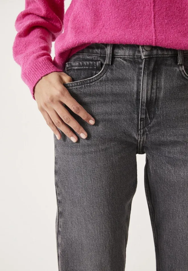 Hush Jeans Women Laurie Straight Leg Jeans Washed Grey Hush Jeans Women Laurie Straight Leg Jeans Washed Grey