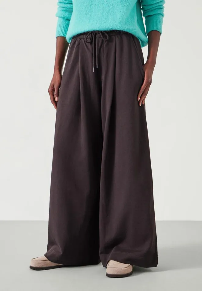 Hush Joggers and Leggings Women Taylor Wide Leg Jogger Chocolate Brown Hush Joggers and Leggings Women Taylor Wide Leg Jogger Chocolate Brown