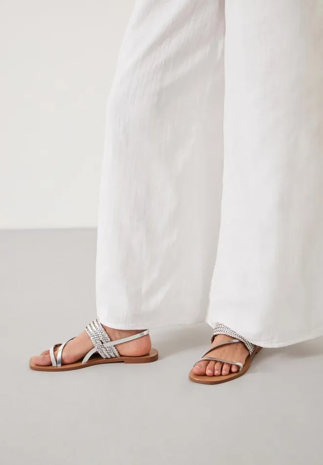 Hush Sandals Women Wren Weave Sandal Silver Metallic Hush Sandals Women Wren Weave Sandal Silver Metallic