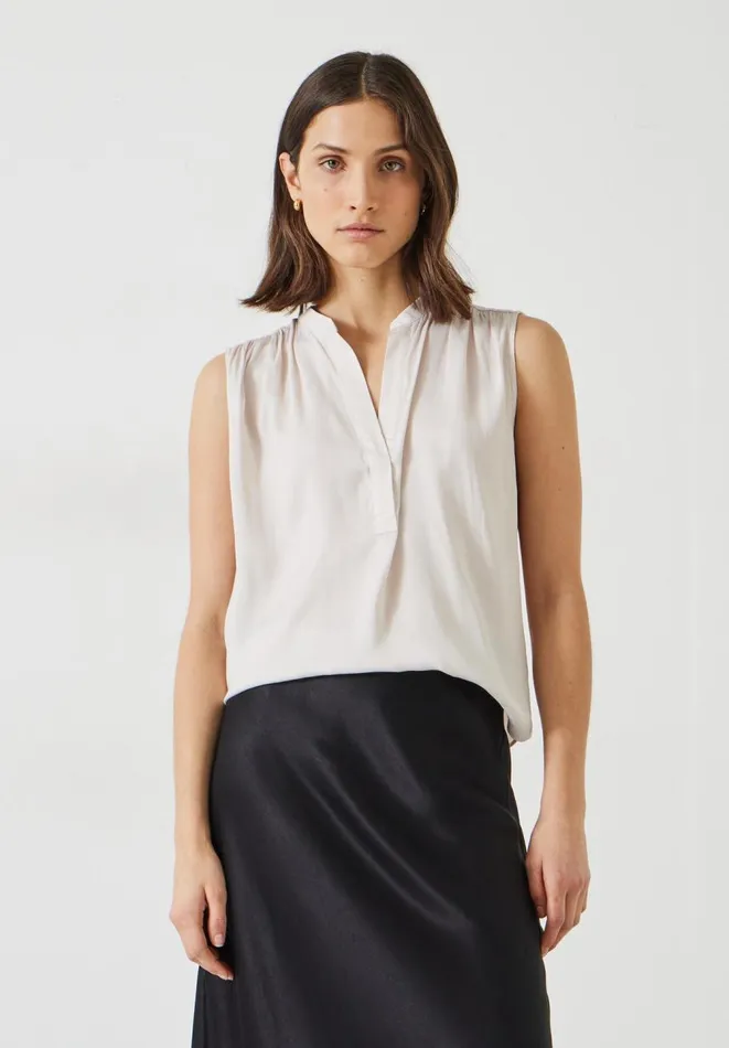 Hush Shirts and Blouses Women Kyla VNeck Blouse Pale Mauve
