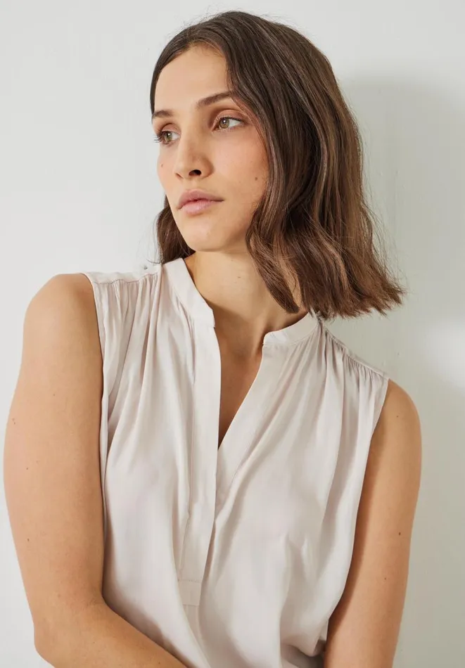 Hush Shirts and Blouses Women Kyla VNeck Blouse Pale Mauve Hush Shirts and Blouses Women Kyla VNeck Blouse Pale Mauve