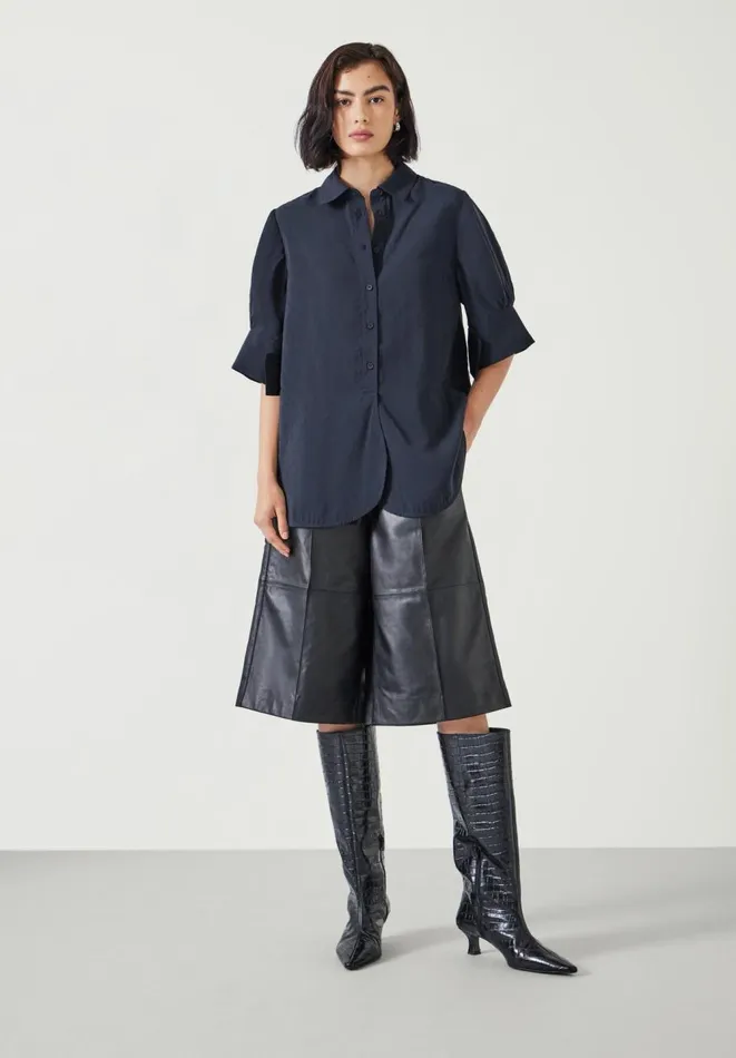 Hush Shirts and Blouses Women Laila Short Sleeve Shirt Black Hush Shirts and Blouses Women Laila Short Sleeve Shirt Black