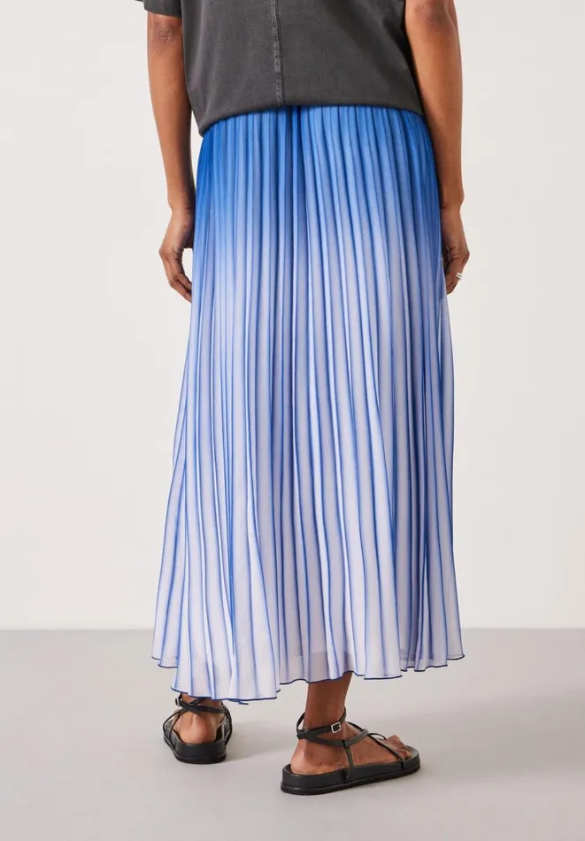 Hush Skirts Women Olivia Maxi Ombre Pleat Skirt Blue Ombre Hush Skirts Women Olivia Maxi Ombre Pleat Skirt Blue Ombre