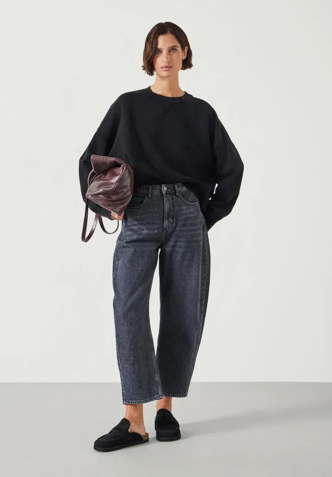 Hush Sweatshirts and Hoodies Women Micaela Cropped Sweatshirt Washed Black Hush Sweatshirts and Hoodies Women Micaela Cropped Sweatshirt Washed Black