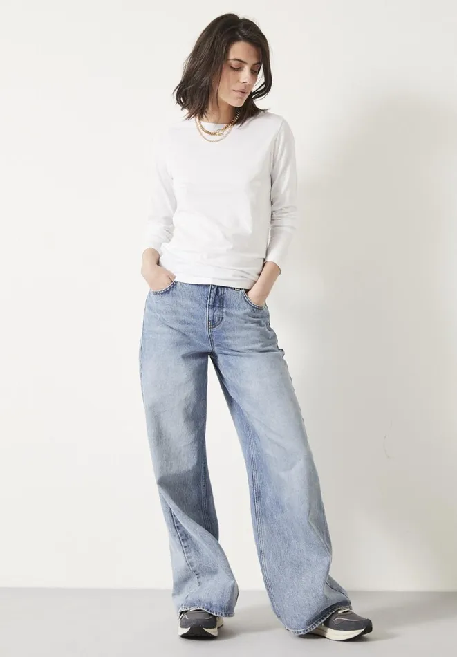 Hush Tops and Tshirts Women Anna Slim Crew Neck Top White