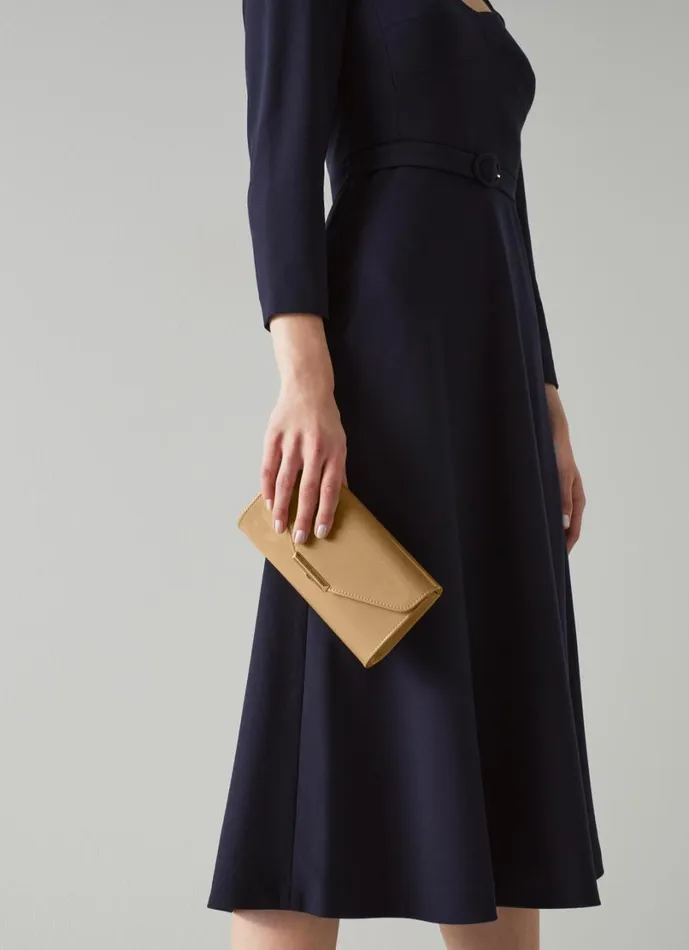 LKBennett Clutch Bags Women Lucy Beige Patent Leather Clutch LKBennett Clutch Bags Women Lucy Beige Patent Leather Clutch