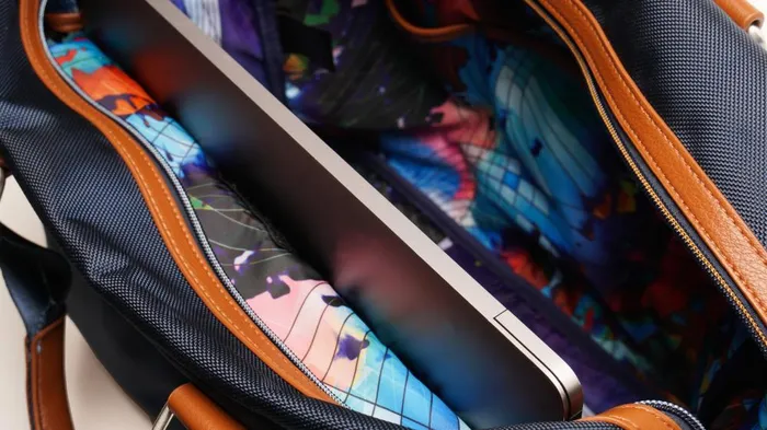 Men Bags and Wallets Robert Graham THE JETSETTER Navy