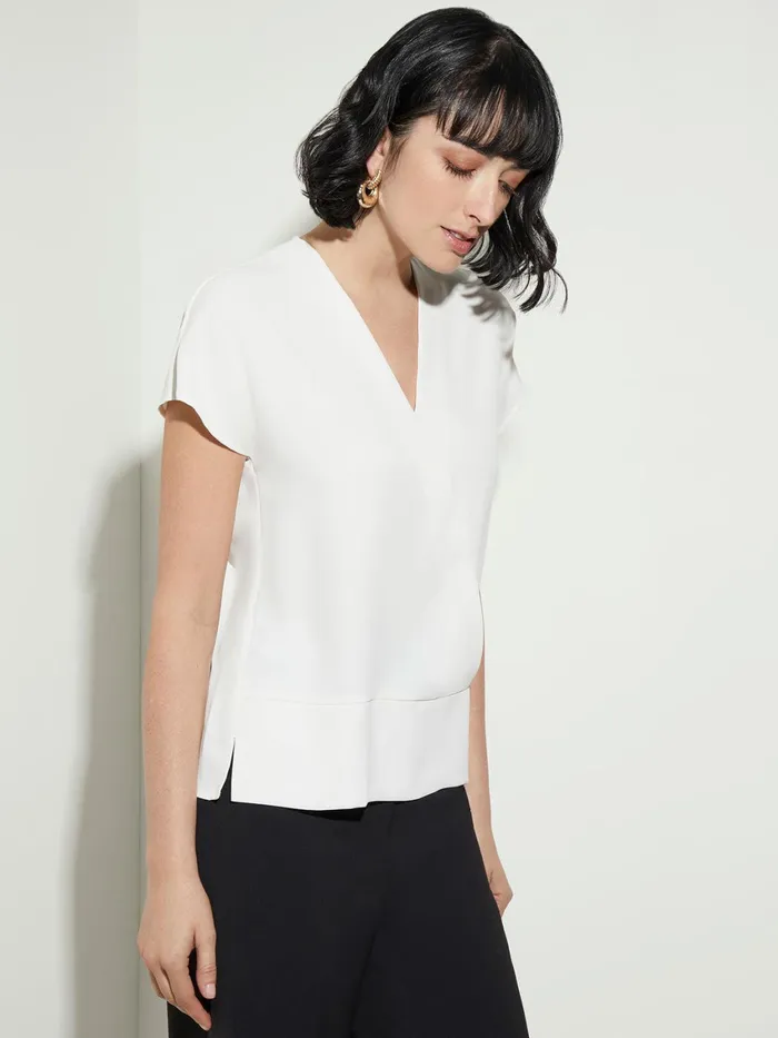 Misook Short Sleeve VNeck Crepe De Chine Blouse Women Tops and Tees