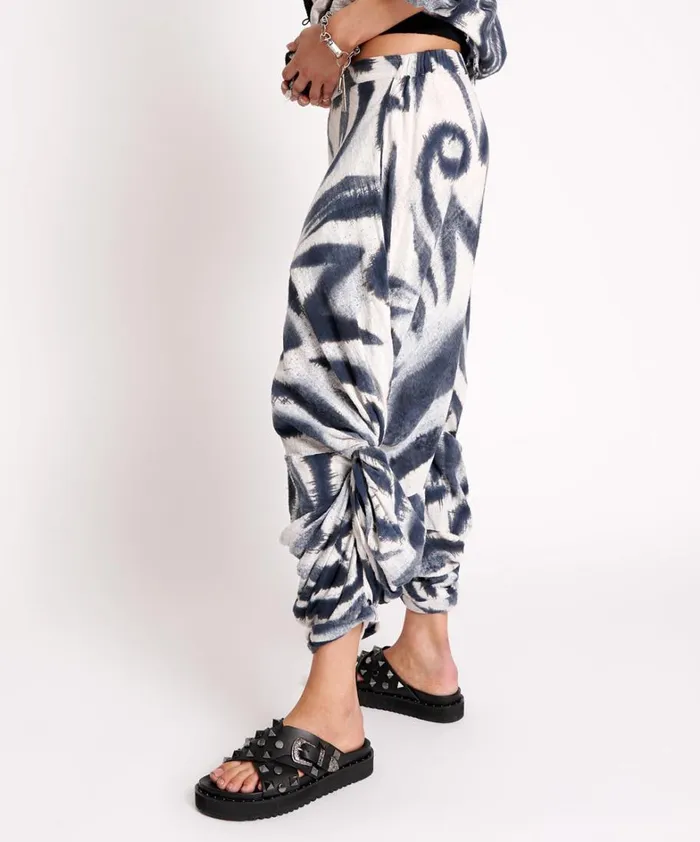 One Teaspoon Bottoms RUNAWAY MUSLIN GYPSY HAREM PANTS 8211 Women One Teaspoon Bottoms RUNAWAY MUSLIN GYPSY HAREM PANTS 8211 Women