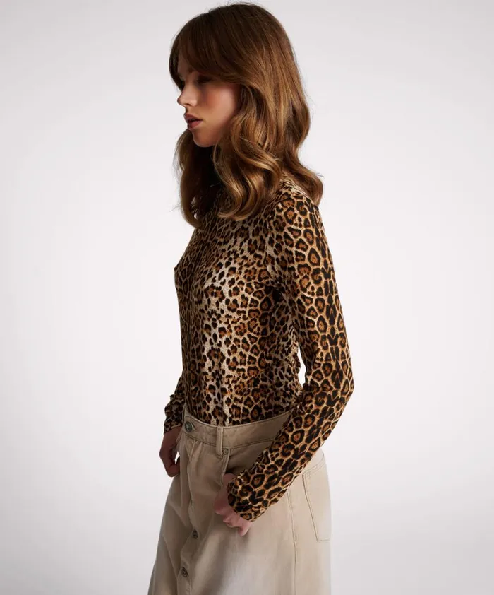 One Teaspoon Tops LEOPARD JERSEY TURTLE NECK LONG SLEEVE TOP 8211 Women