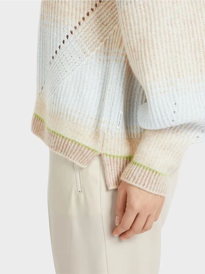 Pullover and Sweatshirts Damen Marc Cain Pullover Knitted In Germany Soft Powder Blue