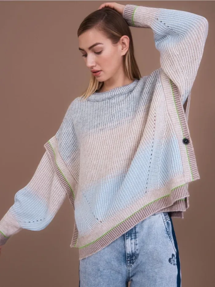 Pullover and Sweatshirts Damen Marc Cain Pullover Knitted In Germany Soft Powder Blue