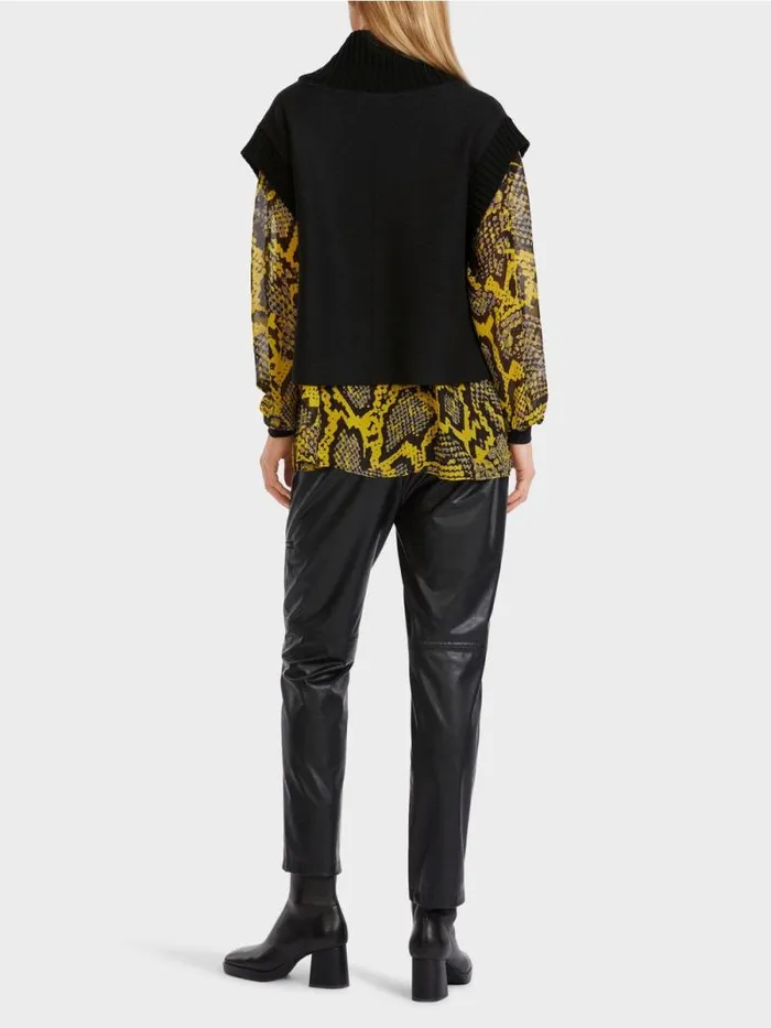 Pullover and Sweatshirts Damen Marc Cain Tank Top Knitted In Germany Black