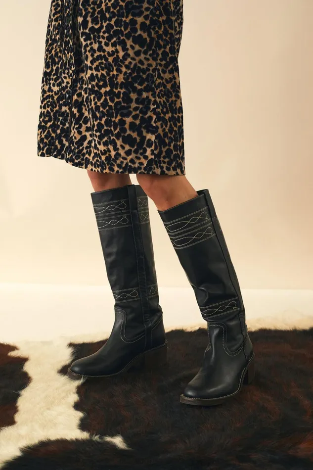 Shoes Women Leon and Harper Stuart Boots Black