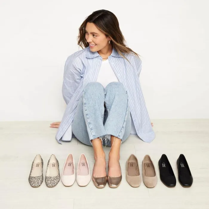 Toms Flats and Loafers Briella Flat Leather Metallic Gold 8211 Women Toms Flats and Loafers Briella Flat Leather Metallic Gold 8211 Women