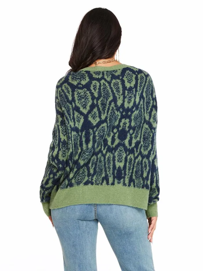 Tops Clothing Jessica Simpson Kenna Sweater In Geo Snake