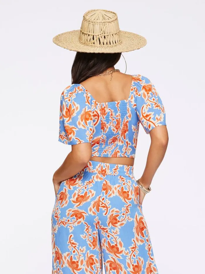 Tops Clothing Jessica Simpson Kerrigan Crop Top In Defined Botanicals