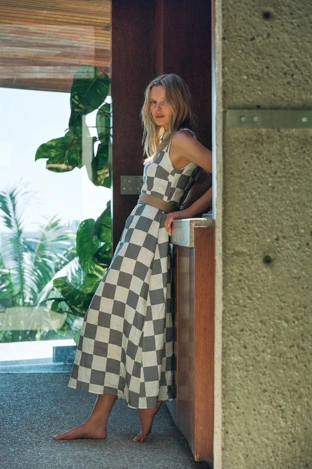VRG GRL Emil Linen Midi Dress Asta Women MidiMaxi Dresses