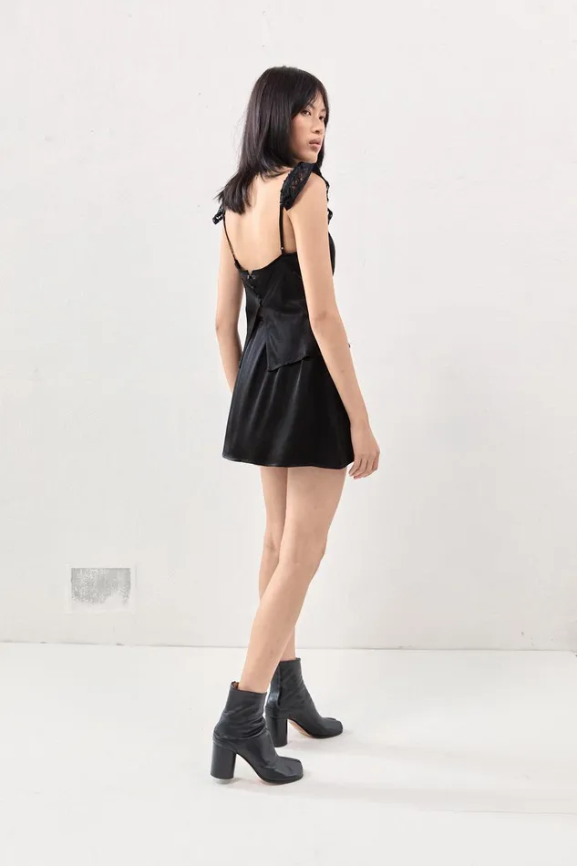 VRG GRL Isabella Top Black Women Sleeveless