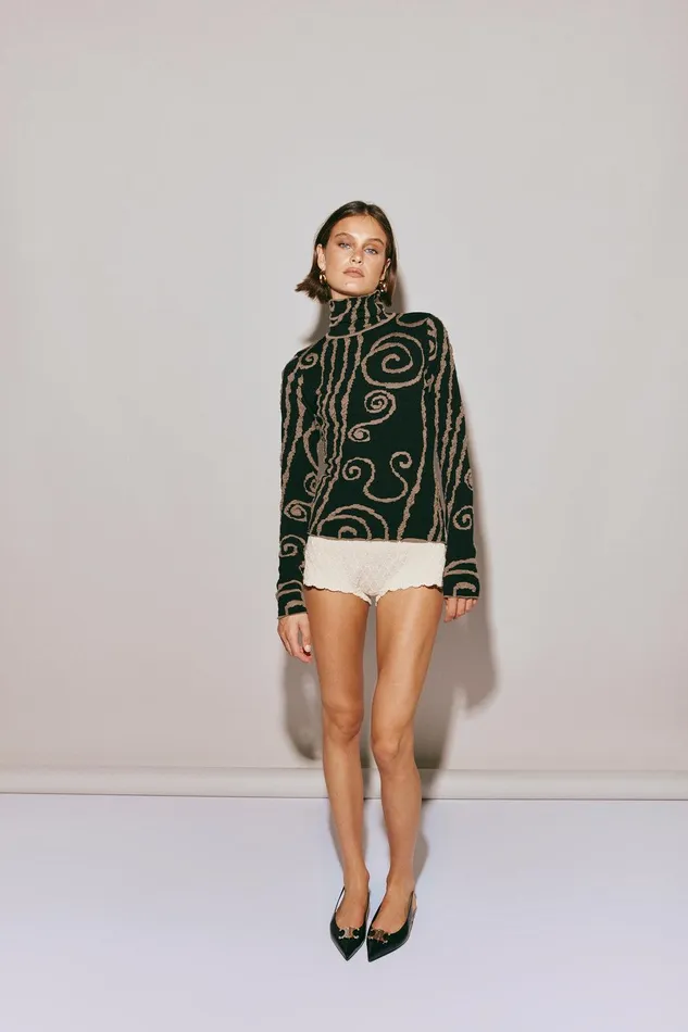 VRG GRL Ivy Muse Knit Skivvy Black Swirl Women Long Sleeve VRG GRL Ivy Muse Knit Skivvy Black Swirl Women Long Sleeve