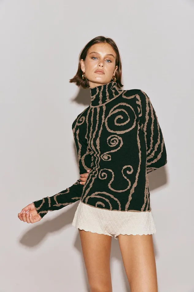 VRG GRL Ivy Muse Knit Skivvy Black Swirl Women Long Sleeve VRG GRL Ivy Muse Knit Skivvy Black Swirl Women Long Sleeve