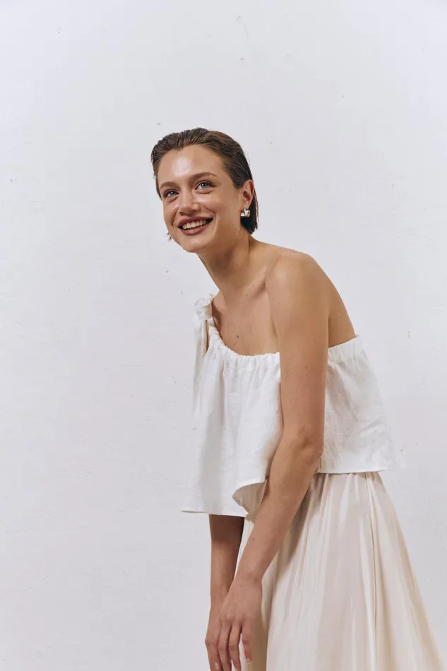 VRG GRL Slow Living Linen Top White Women Sleeveless