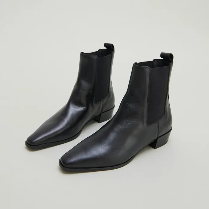 Women Boots With Slight Beveled Heels And Pointed Toes Black JONAK Ankle Boots Lowboots