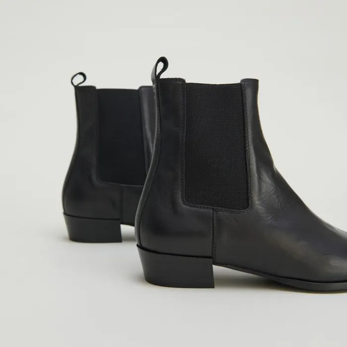 Women Boots With Slight Beveled Heels And Pointed Toes Black JONAK Ankle Boots Lowboots
