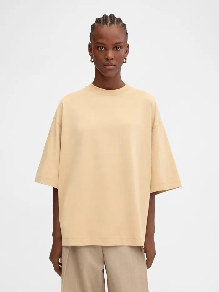 WomenMen Tshirts JACQUEMUS The Torsade Tshirt Beige WomenMen Tshirts JACQUEMUS The Torsade Tshirt Beige