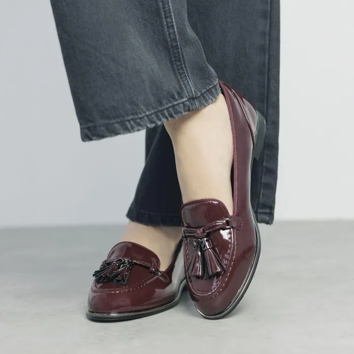 Women Moda In Pelle Brogues And Loafers Evvaa Burgundy Patent