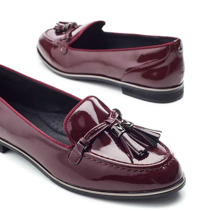Women Moda In Pelle Brogues And Loafers Evvaa Burgundy Patent