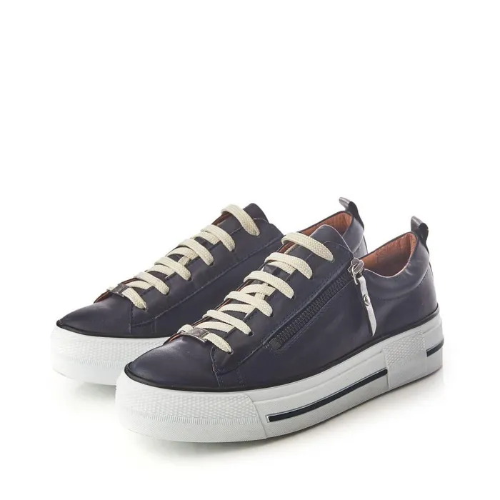Women Moda In Pelle Casual Trainers Filician Navy Leather