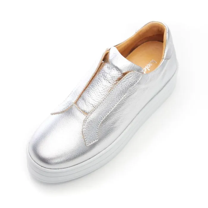 Women Moda In Pelle SlipOn Trainers Bsoleful BBath Silver Leather